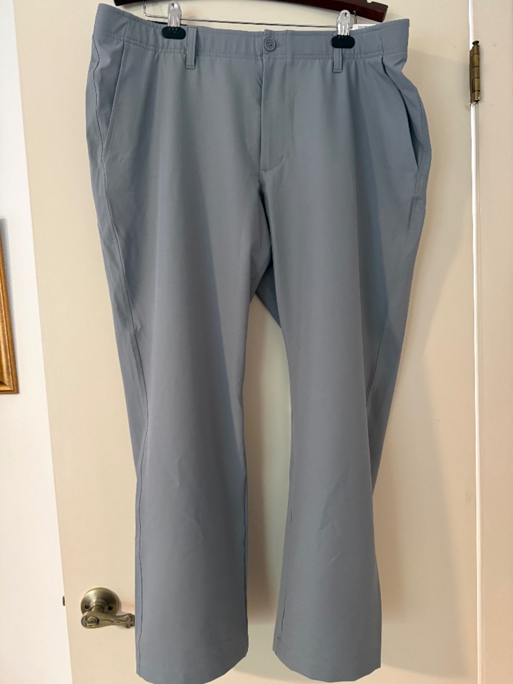 NWT Under Armour Gray Tech Pants Size 42/30
